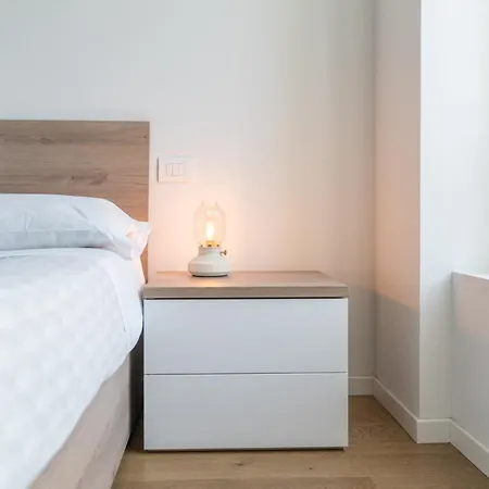 Delight - A Perfect Gateaway At Apartment *